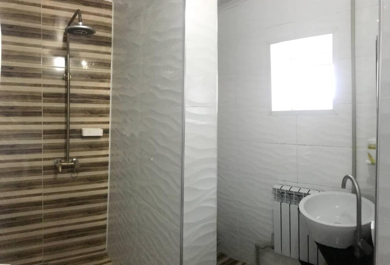 Saima Guest House Ош Экстерьер фото